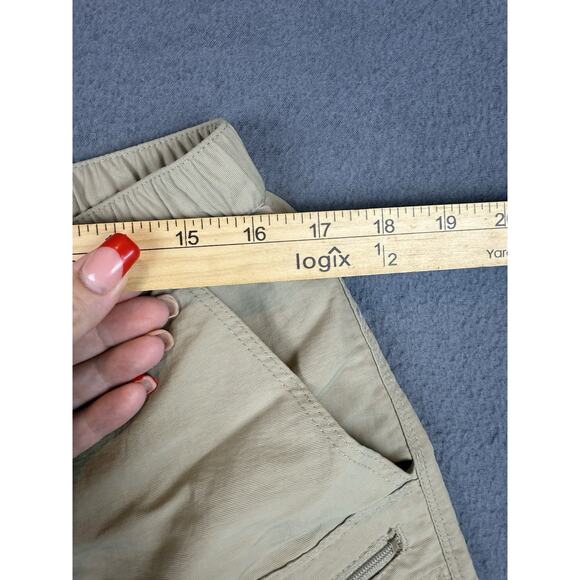 The North Face Shorts Womens L Tan Nylon Cargo Sip Pockets Hiking Outdoor Summer - Picture 3 of 7